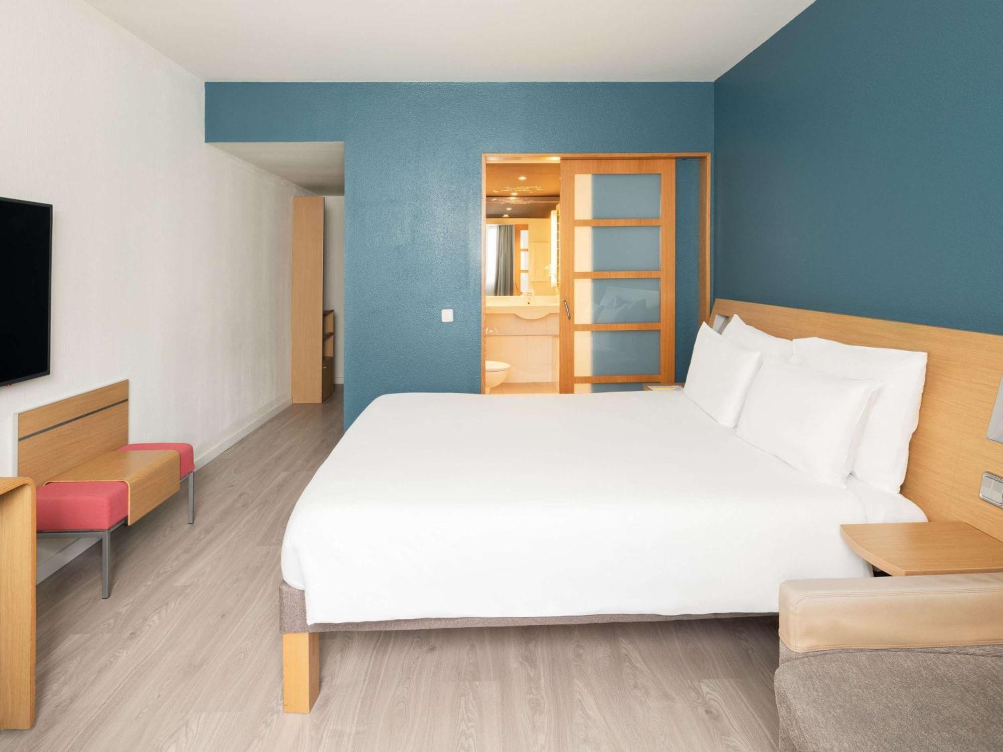 Novotel Barcelona Cornella Cornellà de Llobregat Exterior foto